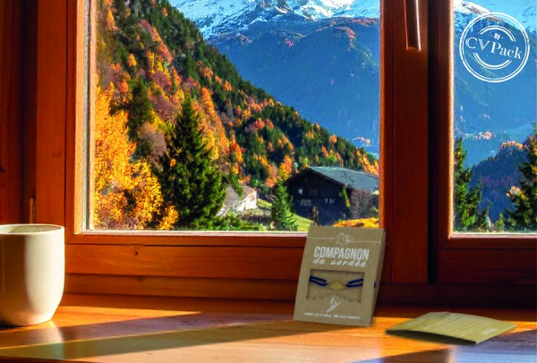 Un emballage en carton pour un bracelet